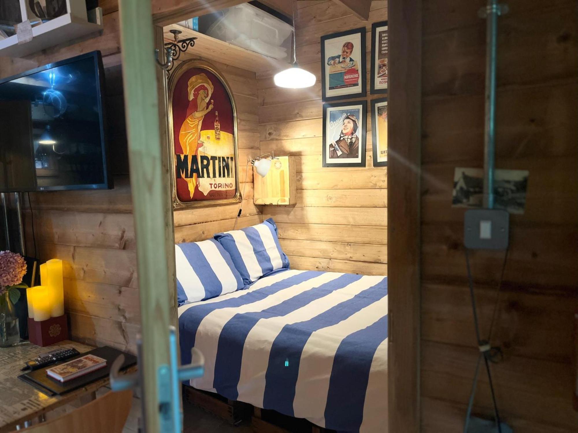 Retro Private Lodge With Hot Tub Nr Dartmoor Newton Abbot Exterior photo